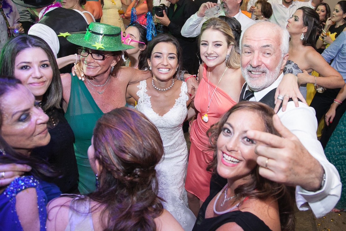 Casamento realizado em Varginha - MG, ao ar livre, cerimonia e festa de casamento inesquecíveis.