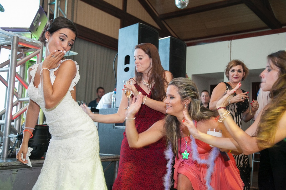 Casamento realizado em Varginha - MG, ao ar livre, cerimonia e festa de casamento inesquecíveis.