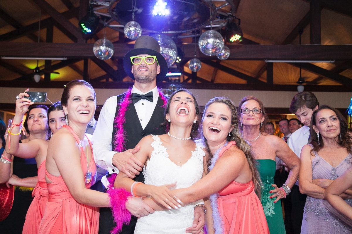 Casamento realizado em Varginha - MG, ao ar livre, cerimonia e festa de casamento inesquecíveis.