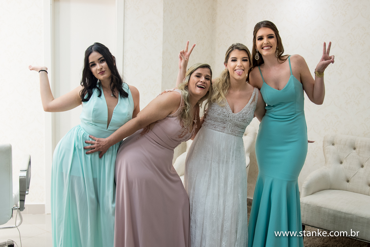 Casamento de Fernanda e Adriano, noiva e familia, make up de Thatiane Lopes, Campo Grande-MS