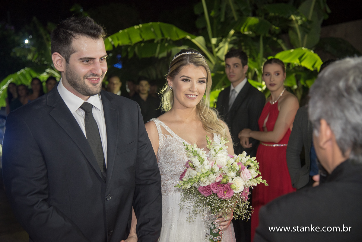 Casamento de Fernanda e Adriano, entrada do noivo, Campo Grande-MS