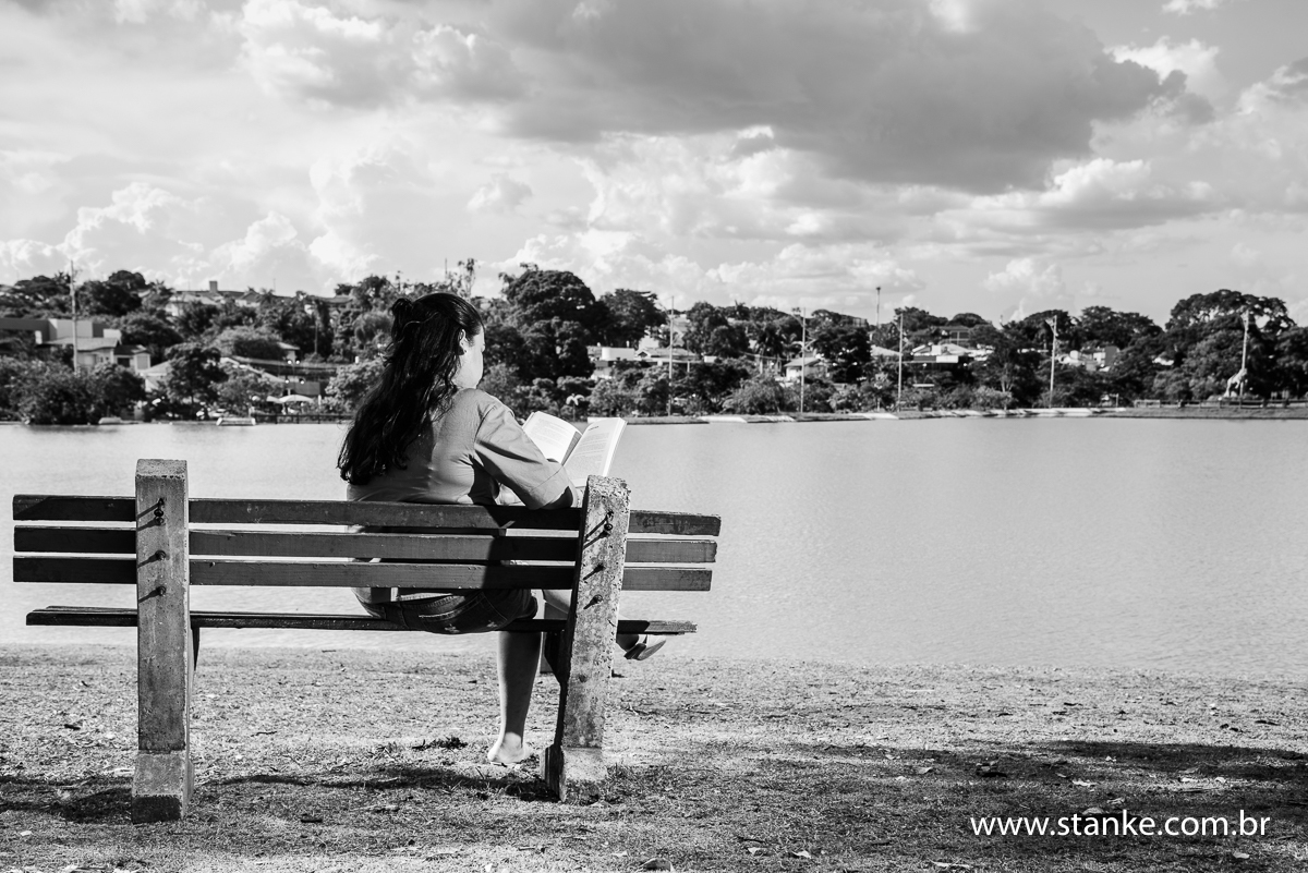 Sofia 15 anos, aniversariante, ensaio externo, no banco, parque nações indígenas, Campo Grande-ms
