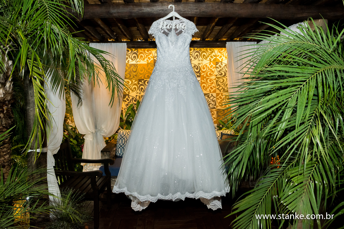 Casamento de Gabriela Sérgio, vestido de noiva, em Campo Grande-MS