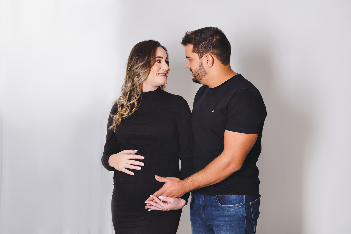 ensaio gestante em estudio