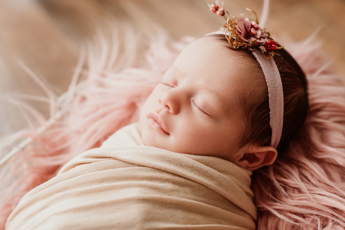 Ensaio newborn realizado no estúdio Juliana Lima, em Campinas