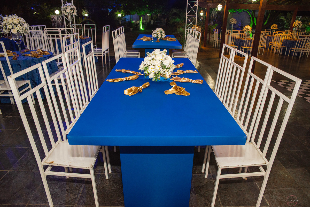 mesa para pais de noivos em festa de casamento 