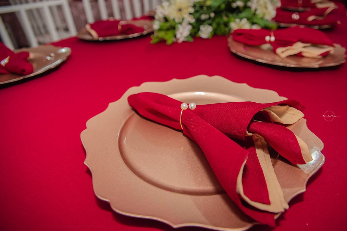 guardanapos de tecido marsala 