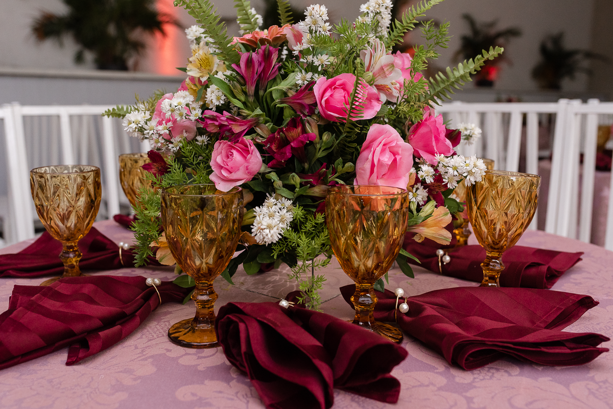 decoração para mesa de convidados 