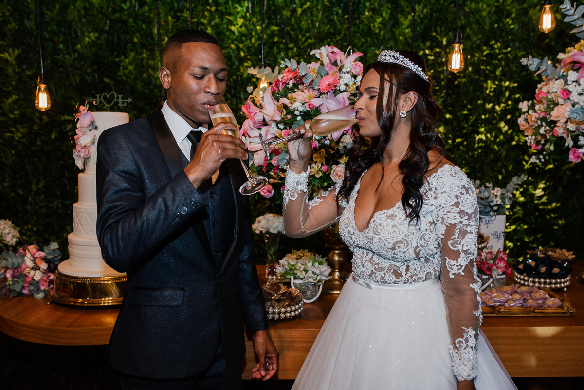 brinde dos noivos em casamento