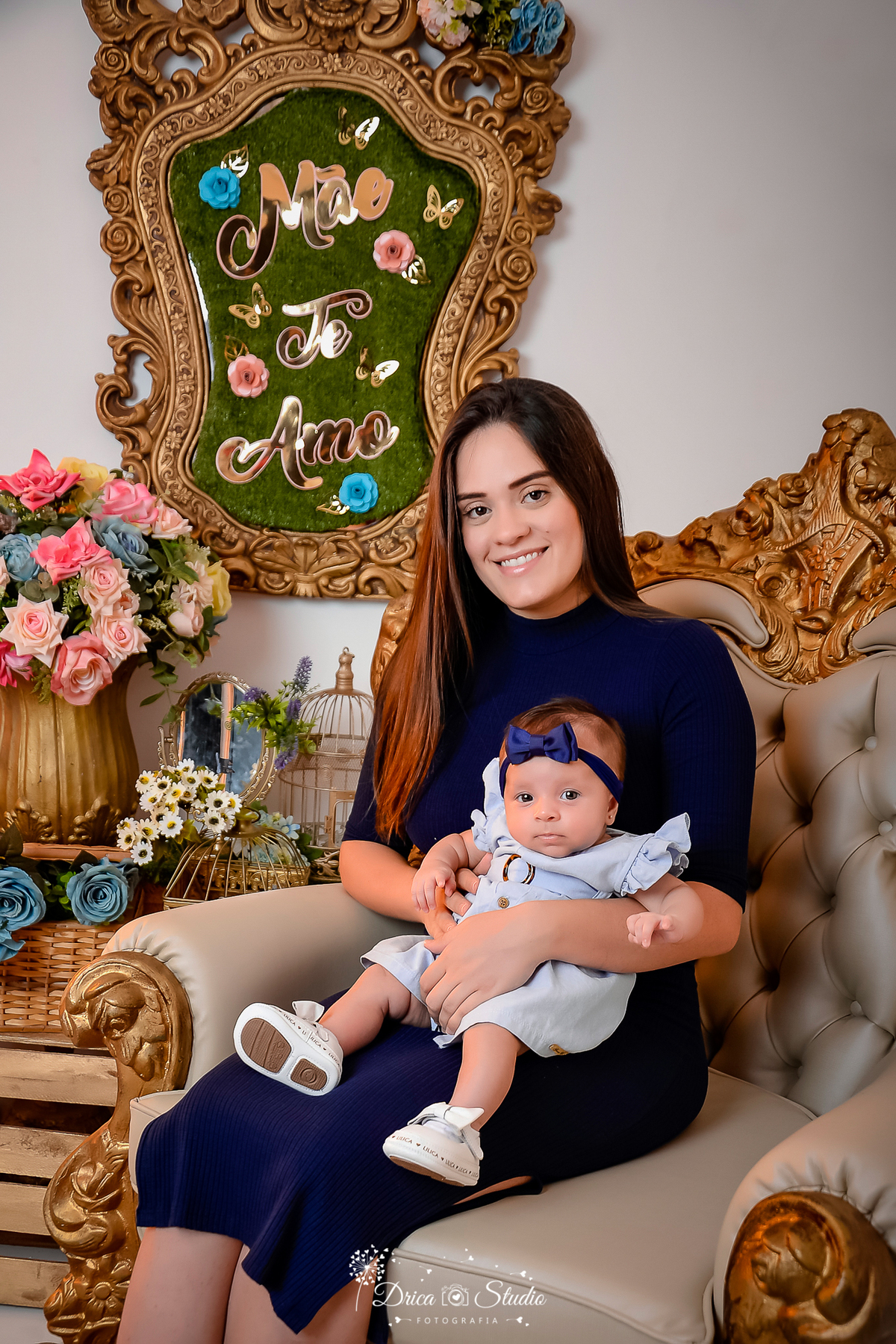 Dia das mães - mãe - ensaio - acompanhamento mensal - cenário - criança - infantil - amor eterno - mãe e filho - fotografia - drica studio fotografia - Xinguara - Pará - fotos em estúdio - roupas iguais 