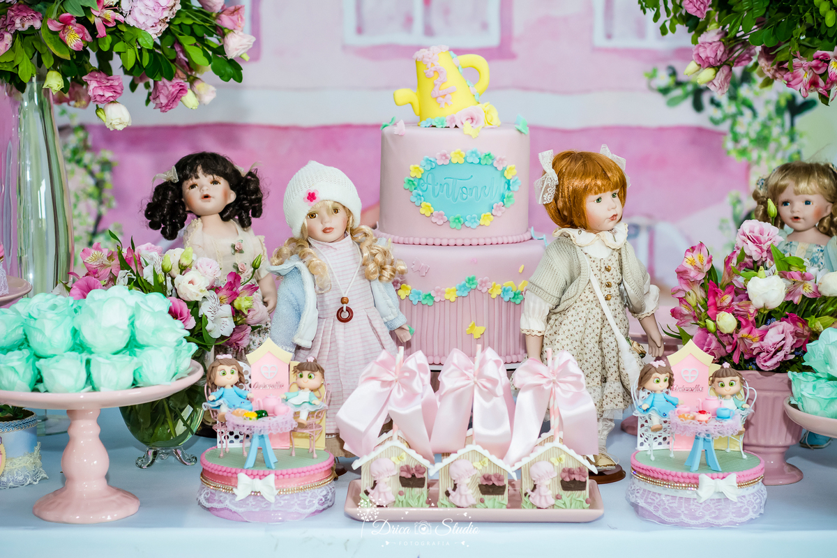 Aniversário - 2 anos - fotos - aniversário infantil - menina - meu mundo rosa - fotografia - drica studio - Xinguara - Pará - fotos família - tema bonecas - fotos externas