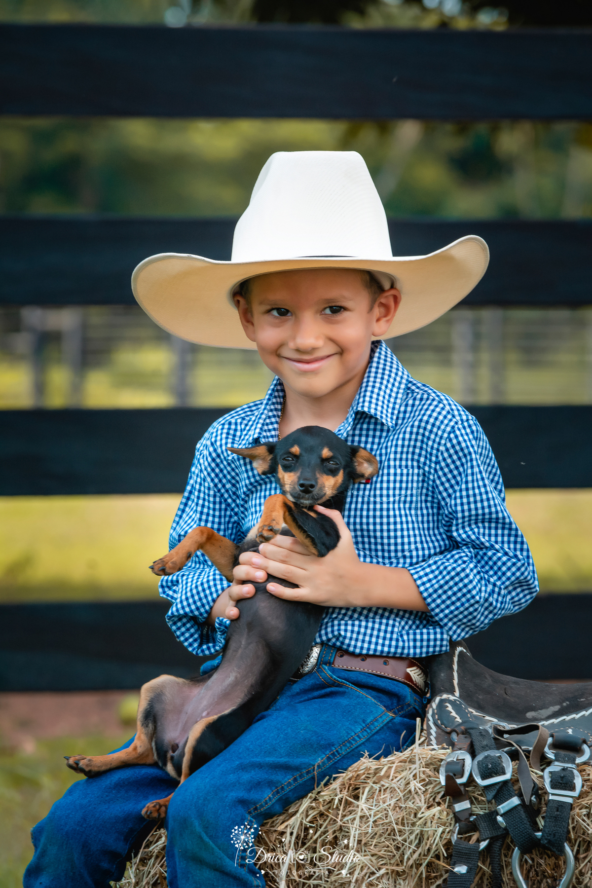 fotos externas - smash de cake - meu mundo azul - fotos em família - fotos infantis - fotos com bolo - fotos infantis country  - menino - Drica studio - fotografias - Xinguara - Pará - 1 aninho - meu primeiro aninho - acompanhamento mensal 