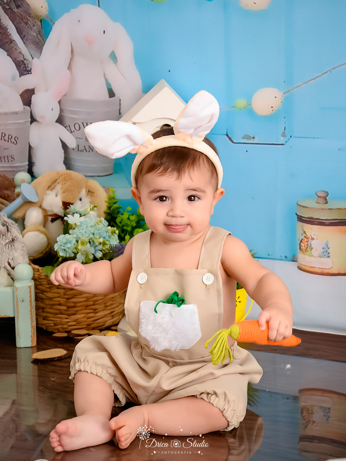 páscoa - acompanhamento mensal - cenários temáticos - coelho da páscoa - fotos em estúdio - infantil - kids - ensaio de bebês - crescimento infantil - menino - menina - Xinguara - Pará -  Drica studio - fotografia - fotos