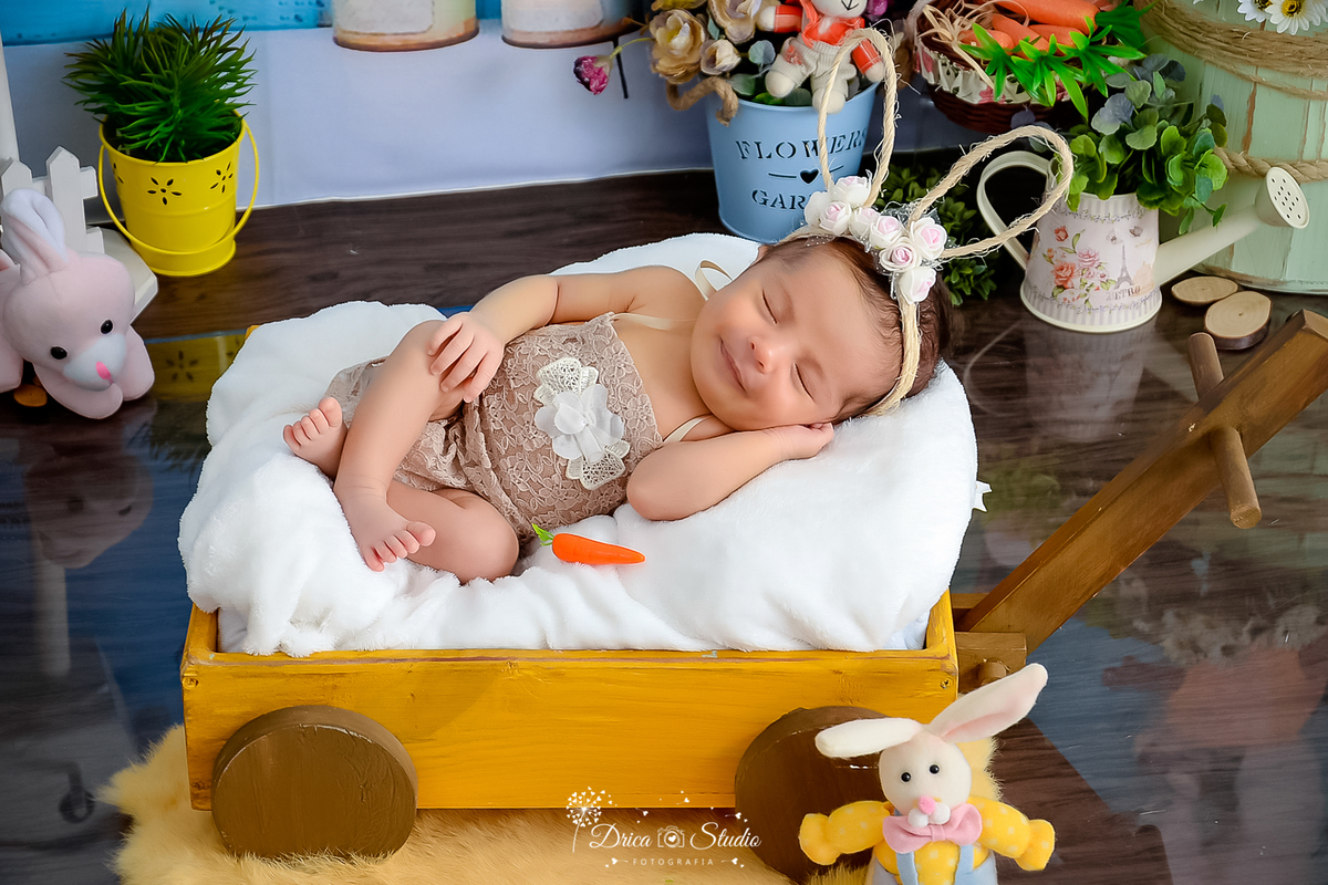 páscoa - acompanhamento mensal - cenários temáticos - coelho da páscoa - fotos em estúdio - infantil - kids - ensaio de bebês - crescimento infantil - menino - menina - Xinguara - Pará -  Drica studio - fotografia - fotos