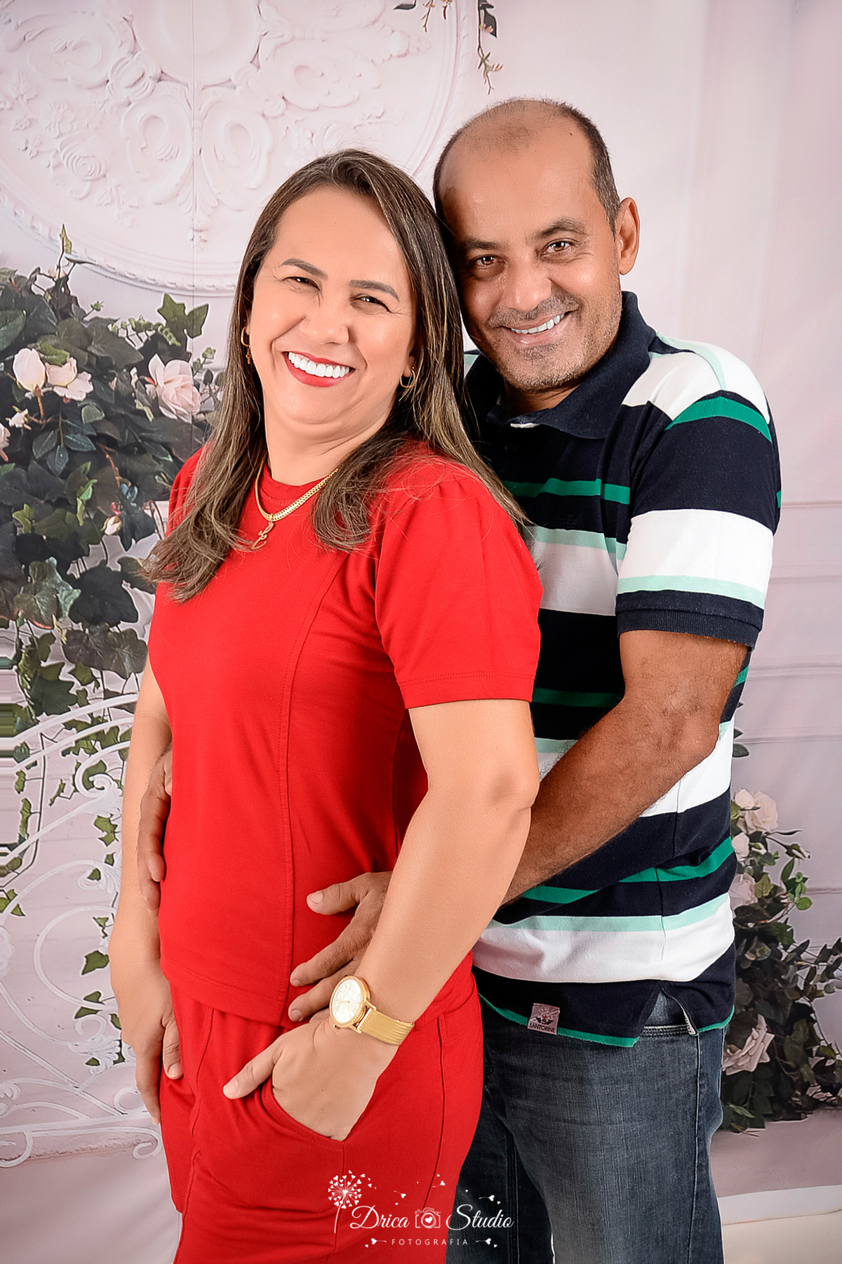 Família - pai e filhos - mãe e filhos - pai - mãe - fotos em família - fotos em estúdio -  família feliz - Xinguara - Pará - Drica studio - fotografia - ensaio família -  fotos em estúdio com família