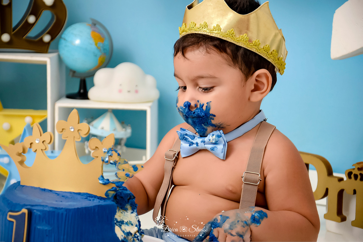 smash de cake - 1 aninho - príncipe - cenário de príncipe - one - bolo - destruindo bolo - fotos em estúdio -  Eduardo - meu primeiro aninho - xinguara - pará - drica studio fotografia - balões