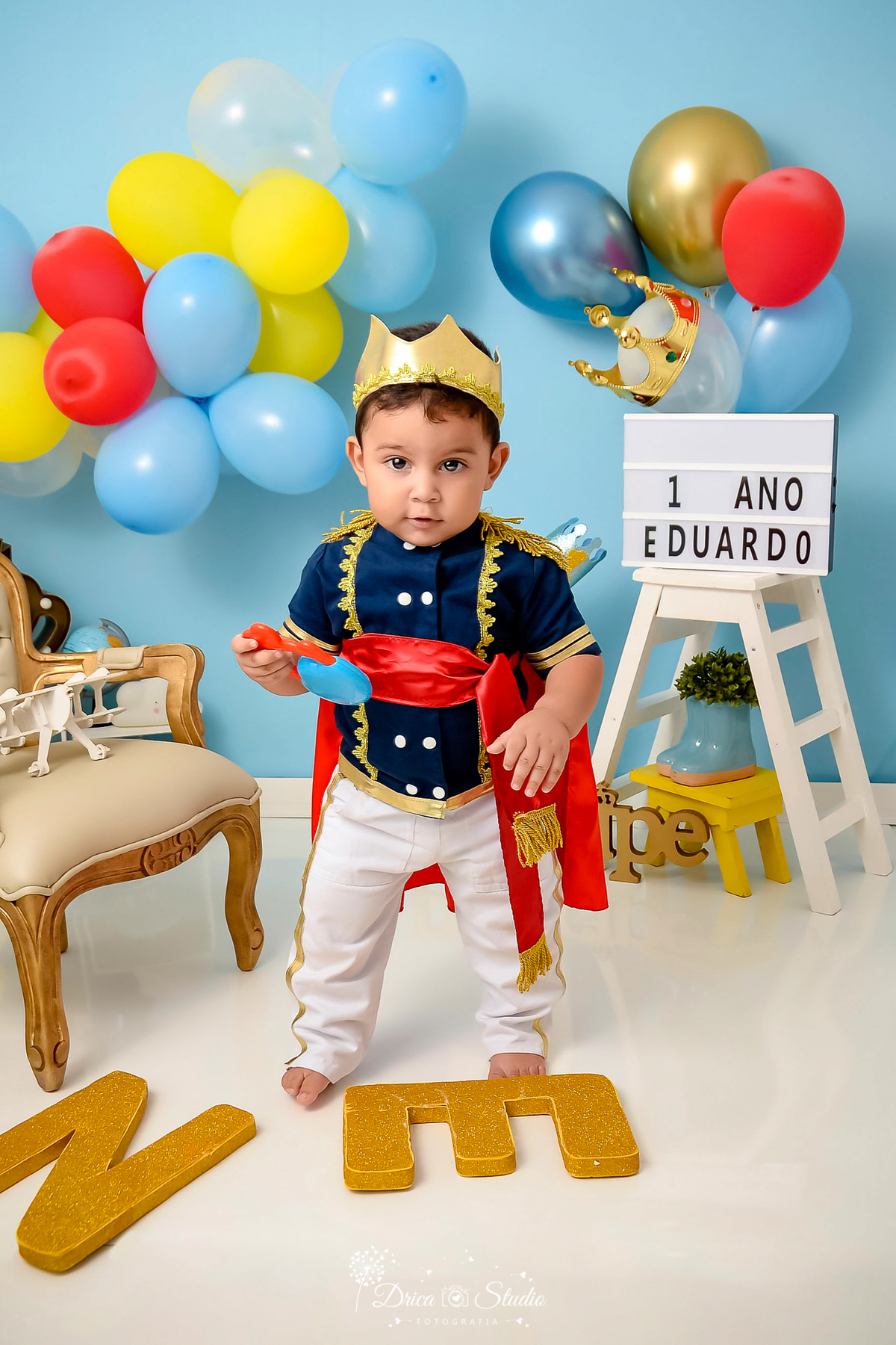 smash de cake - 1 aninho - príncipe - cenário de príncipe - one - bolo - destruindo bolo - fotos em estúdio -  Eduardo - meu primeiro aninho - xinguara - pará - drica studio fotografia - balões