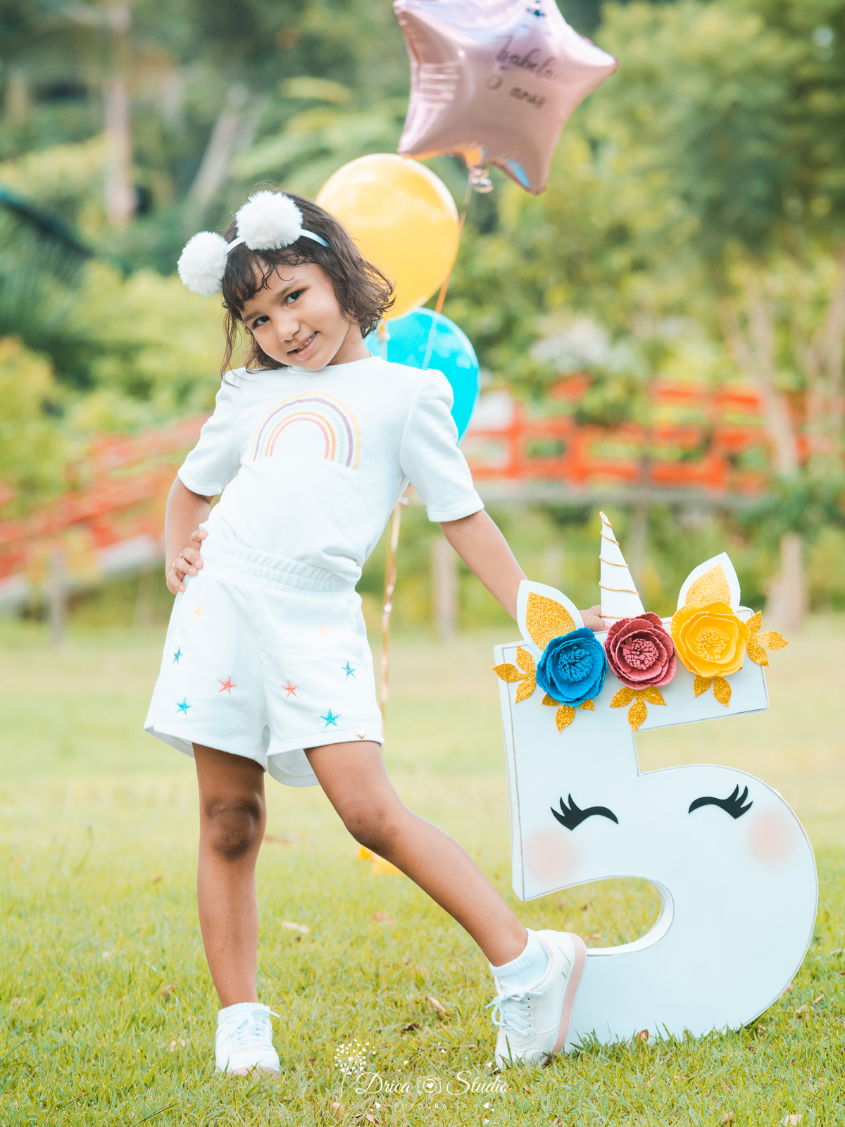 Família -  externas -  ao ar livre - 5 anos -  infantis -  profissionais - unicórnio - book infantil - kids - menina - meu mundo rosa -pai e mãe - filha - Drica studio fotografia - Xinguara - Pará 