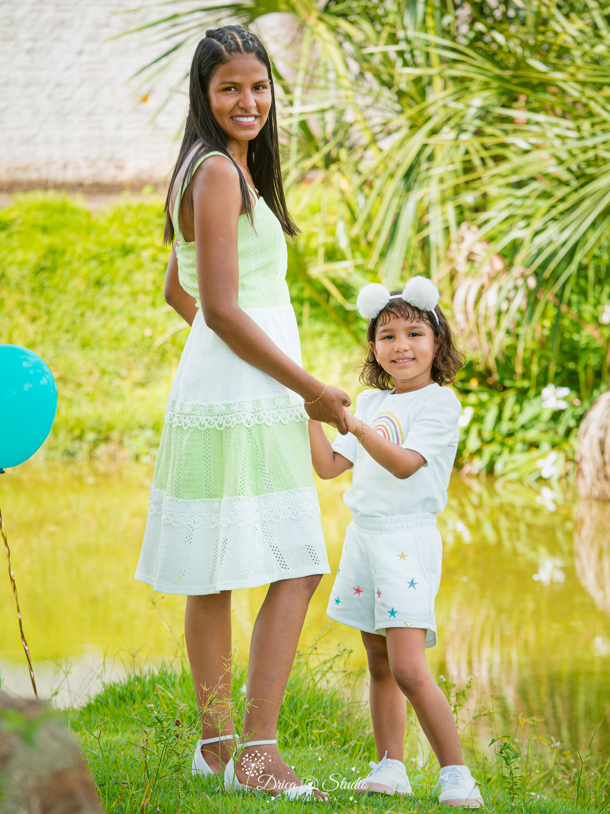 Família -  externas - ao ar livre - 5 anos - infantis -  profissionais - unicórnio - book infantil - kids - menina - meu mundo rosa -pai e mãe - filha - Drica studio fotografia - Xinguara - Pará 