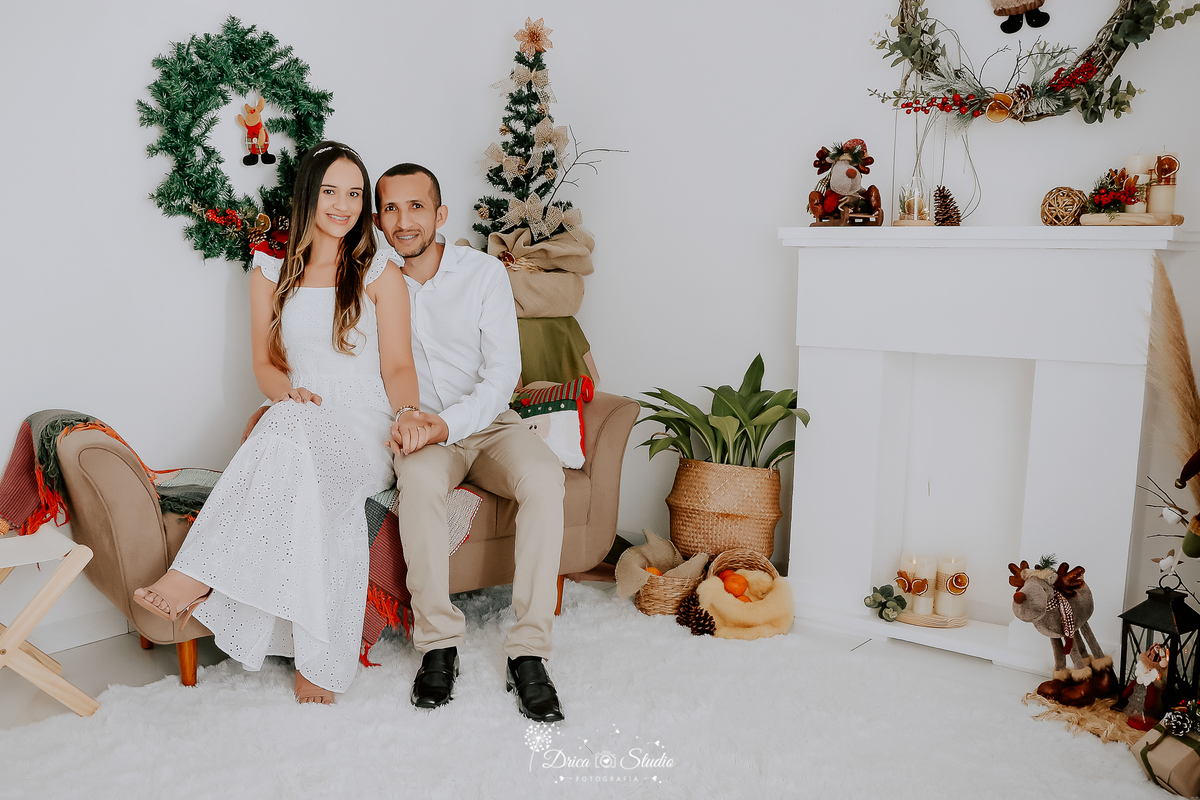 Drica Studio - Drica Studio Fotografias - Xinguara Pará - fotos  de casal - Studio - pré wenddig  Studio - casamento - apaixonado - ensaio casal - abraçados - cenário natal 