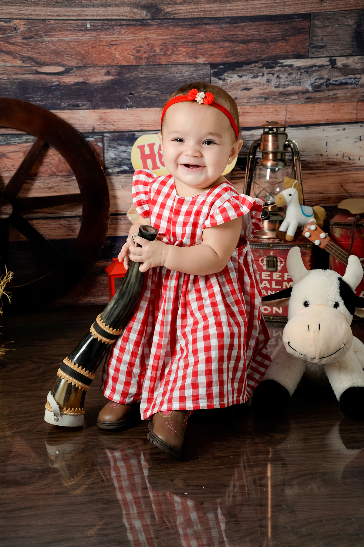 fotografia-de-criança ensaio-infantil studio-em-xinguara acompanhamento-mensal-infantil country ensaio-country cenário-infantil