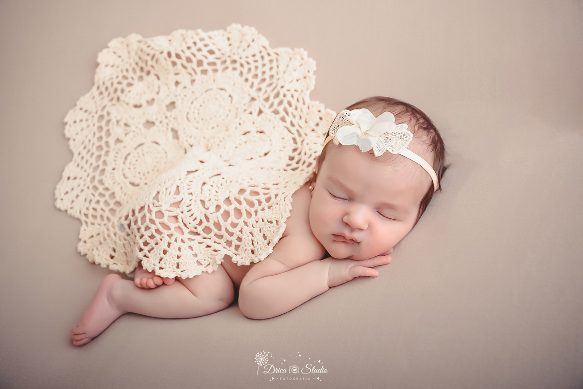 newborn ensaio-newborn bebê-recém-nascido ensaio-de-bebê studio-em-xinguara fotografa-em-xinguara ensaio-newborn acompanhamento-mensail-infantil fotografia-infantil