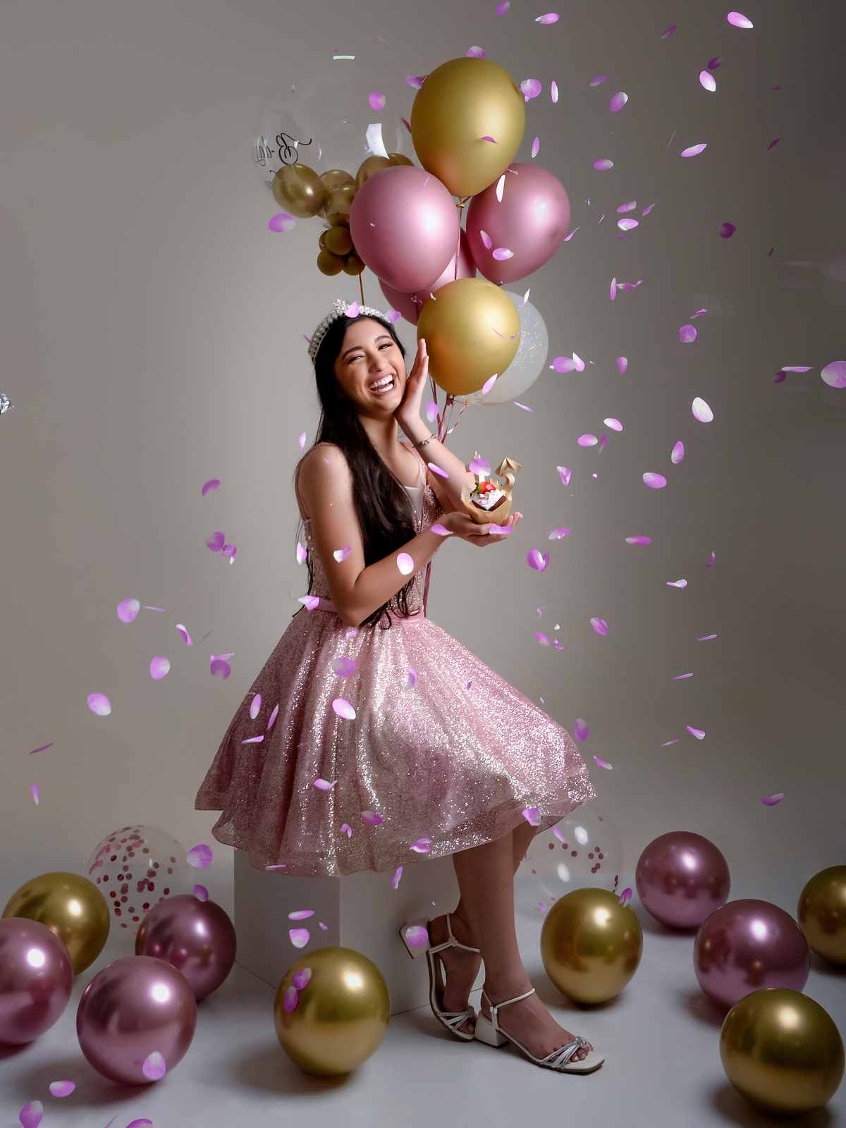 Drica Studio - ensaio fotográfico - princesa, 15 anos - studio - kapkayk - balão