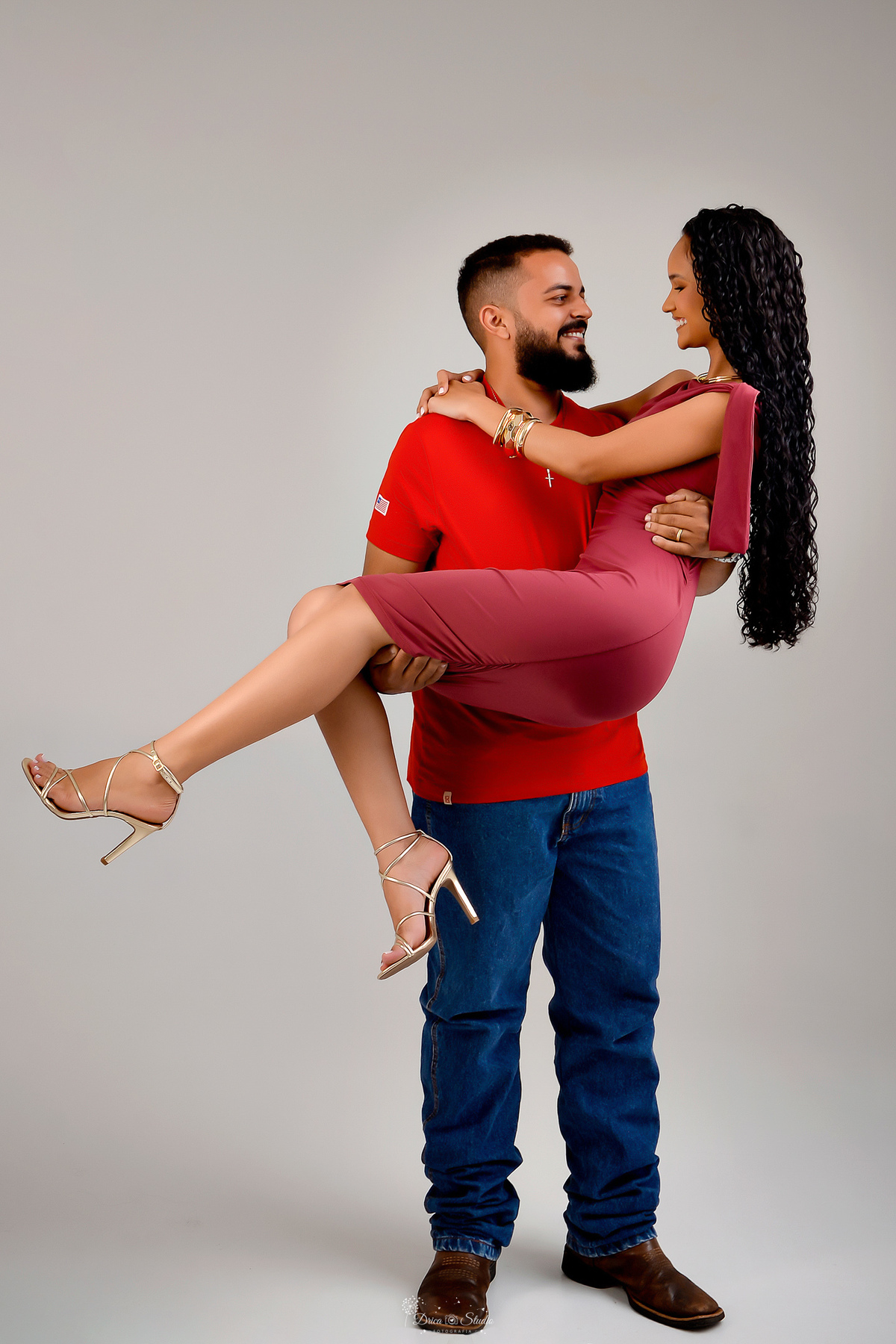 drica srudio - ensaio casal - ensaio em estudio - casal apaixonado - 