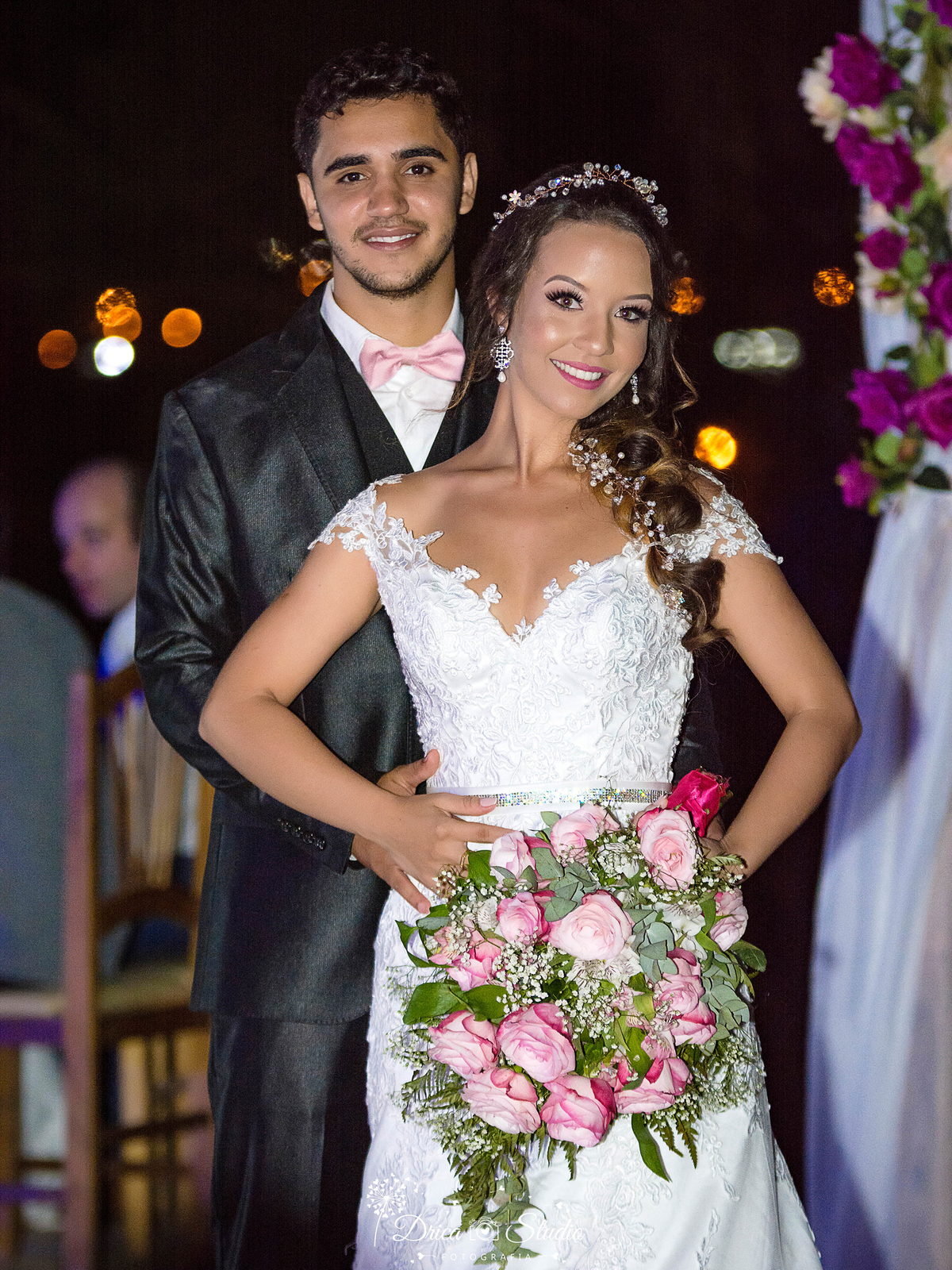 Casamento- Lindo Casal- Casamento do ano -Decoração de casamento-Casamento em Xinguara-Pará- Fotografo de Casamento- Drica Studio Fotografia- fotografa para casamento- Pará_ Xinguara- Lindos e Casados- Foto de casamento Perfeita- dicas- Buque- Noiva.