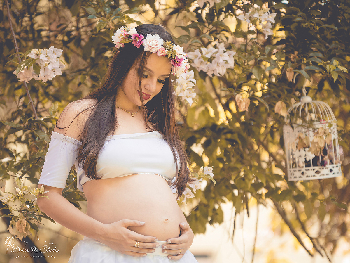 Ensaio de gestante-gestante-Fotógrafa de gestante- Xinguara-Pará-Drica Studio Fotografia-Book de gestante-ensaio externo- gravida e linda-fotógrafa de família-melhor fotógrafa- fotografa em Xinguara-maternidade-gravidiva-coroa de flor-gaiola.