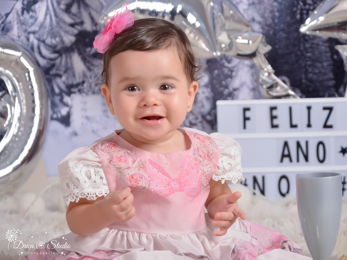 Ensaio infantil-Ano Novo-cenário 2019- réveillon 2019-Book-bebê feliz-linda-rosa-acompanhamento-ensaio mês a mês-ensaio de criança-estúdio infantil- Fotografa de família-Mamãe bebê-Fotografa em Xinguara- Drica Studio Fotografia-Pará.