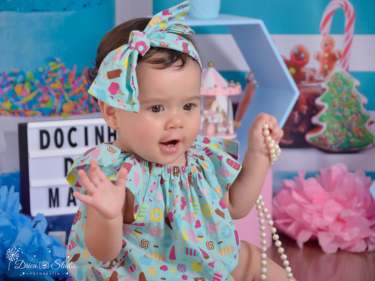 Ensaio infantil-cenário doce-colorido- divertido-docinho da mamãe-gostosura-Body e perola-Book infantil-acompanhamento-felicidade- carrossel -rosa e azul-criança-estúdio infantil- Fotografa de família-Fotografa em Xinguara- Drica Studio Fotografia-Pará.