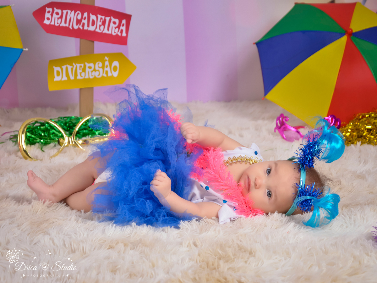 carnaval 2019-Kids-cenário de carnaval-linda-ensaio infantil-meu primeiro carnaval-abadá-tiara azul-tule-acompanhamento mensal-baby-folia-brincadeira-diversão-Book infantil-Drica Studio-Fotografia- fotografa de família- fotografa em Xinguara-Pará. 