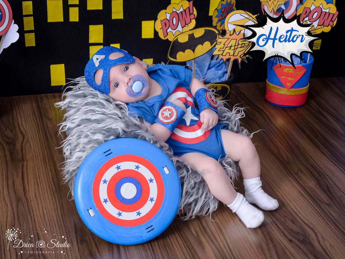 Super bebê-ensaio infantil-foto-super herói capitão América- lindo e de mascara azul-  sessão kids - acompanhamento mensal - acompanhamento infantil - Drica Studio Fotografias - Xinguara  Pará  