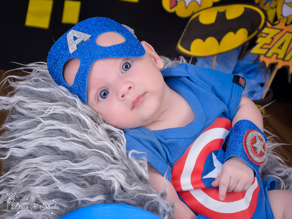 Super bebê-ensaio infantil-foto-super herói capitão América- lindo e de mascara azul-  sessão kids -  acompanhamento mensal - acompanhamento infantil - Drica Studio Fotografias - Xinguara  Pará