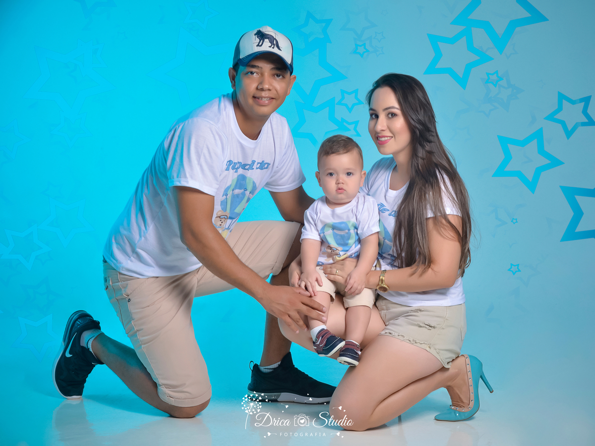 Drica Studio - drica studio fotografias - ensaio infantil - ensaio fotografico infantil - acompanhamento - acompanhamento mensal - foto studio - smash the cake - smash the cake masculino - foto bebe - smash urso baloeiro - foto em familia - xinguara-Pa