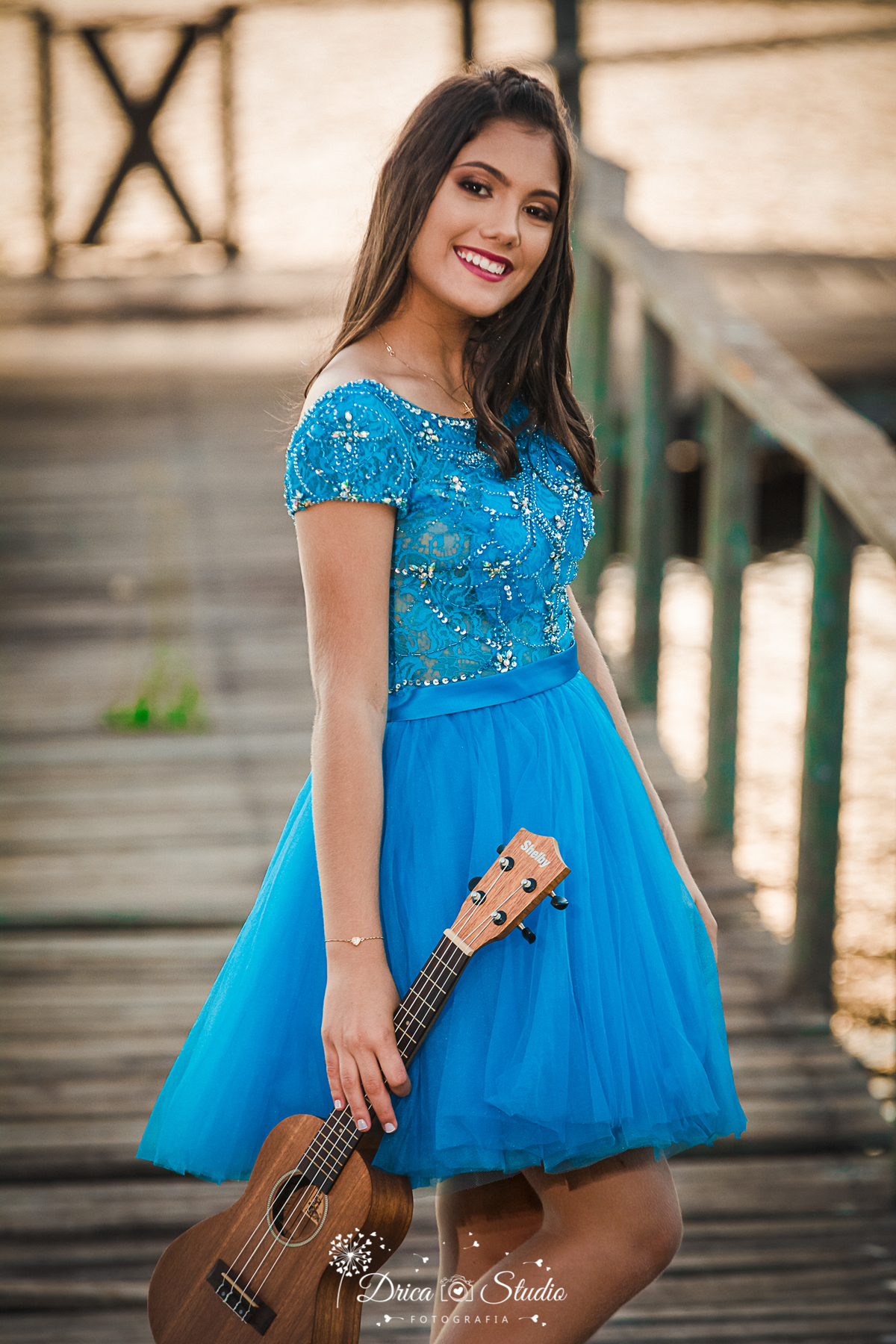 book 15 anos - ensaio 15 anos - ensaio externo - externo 15 anos- fotografo de 15 anos- fotografa de 15 anos - ensaio fotografico - ensaio fotografico 15 anos- fotografia - debutante -lago -foto lago- fotografa em xinguara -fotografo em xinguara - Pará