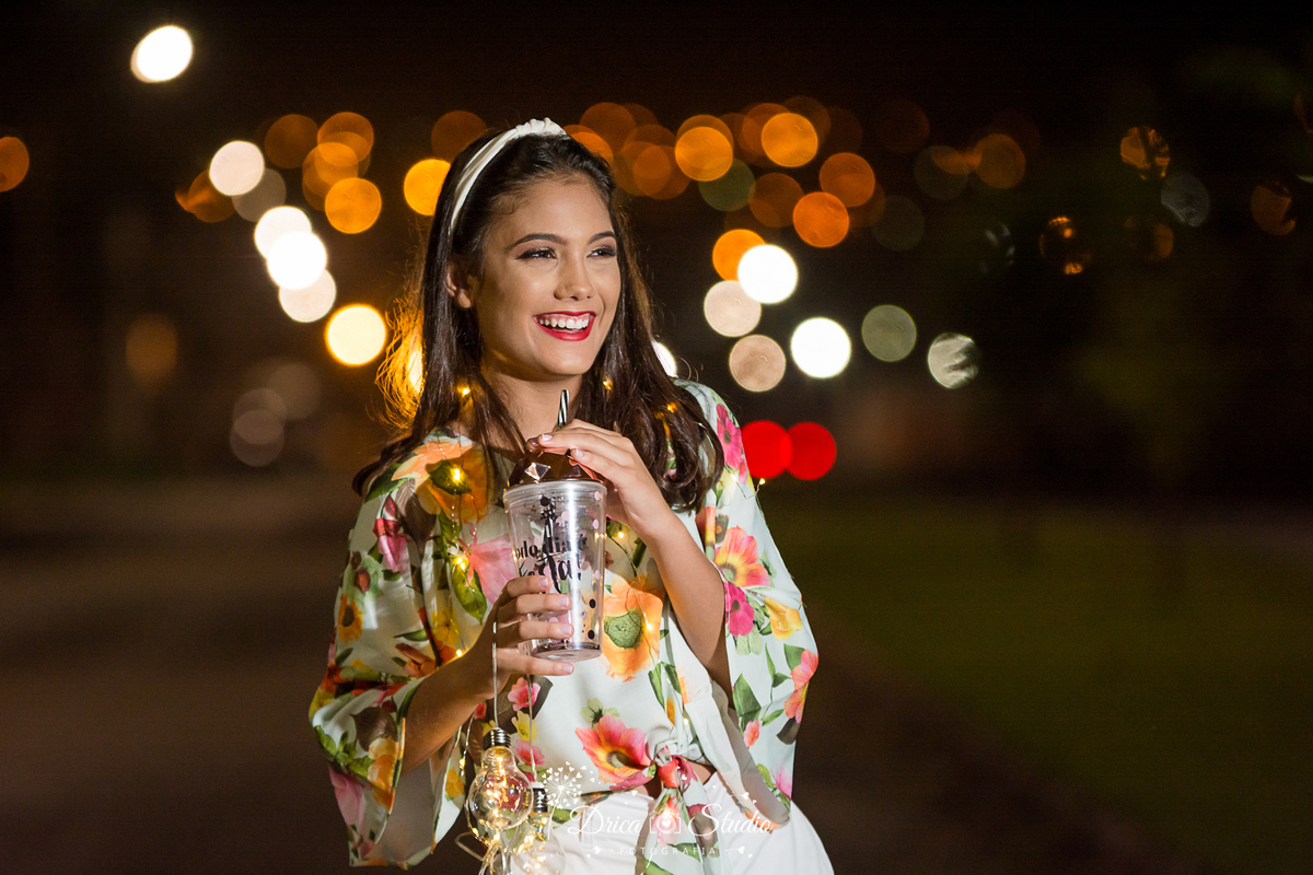 book 15 anos -ensaio 15 anos -ensaio externo -
fotografo de 15 anos- fotografa de 15 anos - ensaio fotografico -ensaio-ensaio noturno- foto com luzes- led- fotografico 15 anos- fotografia - debutante- fotografa em xinguara -fotografo em xinguara- Pará 