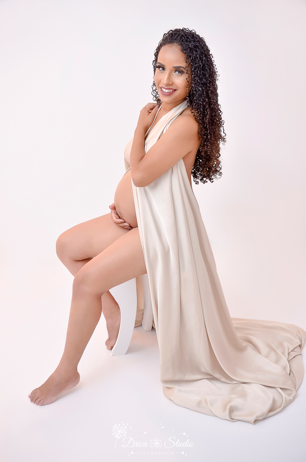 Ensaio gestante - ensaio familia - espera feliz - fotos casal - fotografias gestante - roupas gestante - drica studio fotografias - xinguara- pará - fotos em studio - gestação 