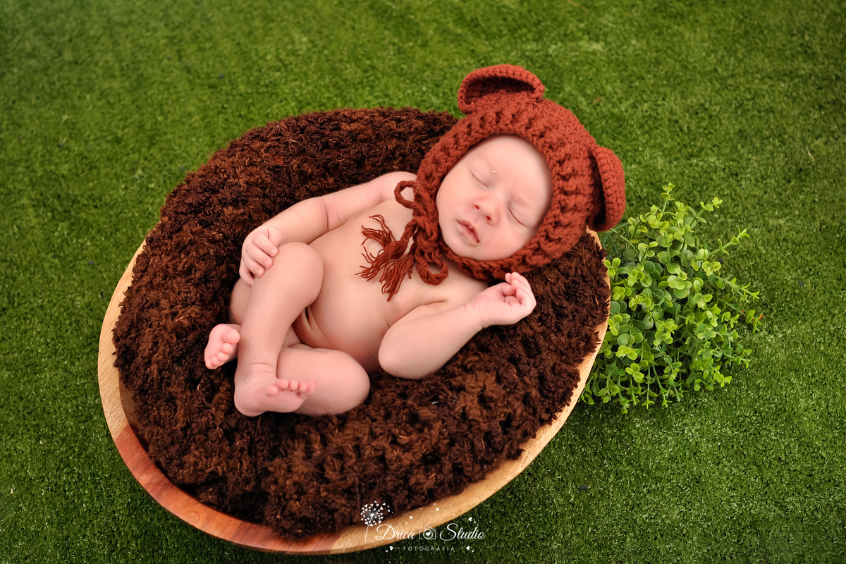 newborn - recém nascido - 11 dias - meu mundo azul - bebê - ensaio fotográfico de recém nascido - ensaio fotográfico bebê - fotos profissionais de bebê - ursinho dormindo - drica studio fotografias - xinguara - pará