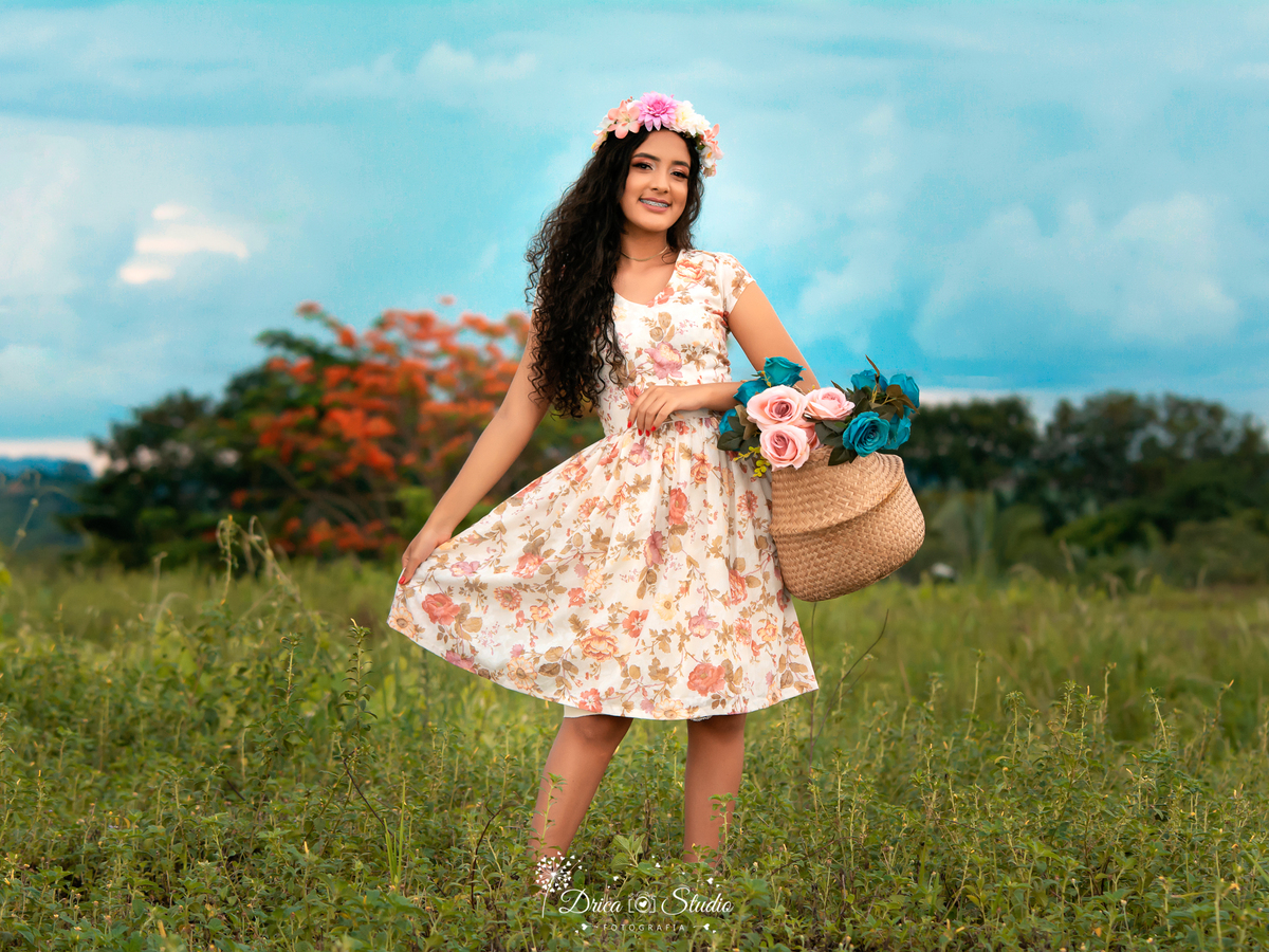 15 anos - Vestido - importante - mundo rosa - debutante - festa - dia magico - menina mulher - fotos de florista -
 princesa - debutando - crescimento - juventude - Drica studio - Xinguara - Pará - fotografia 