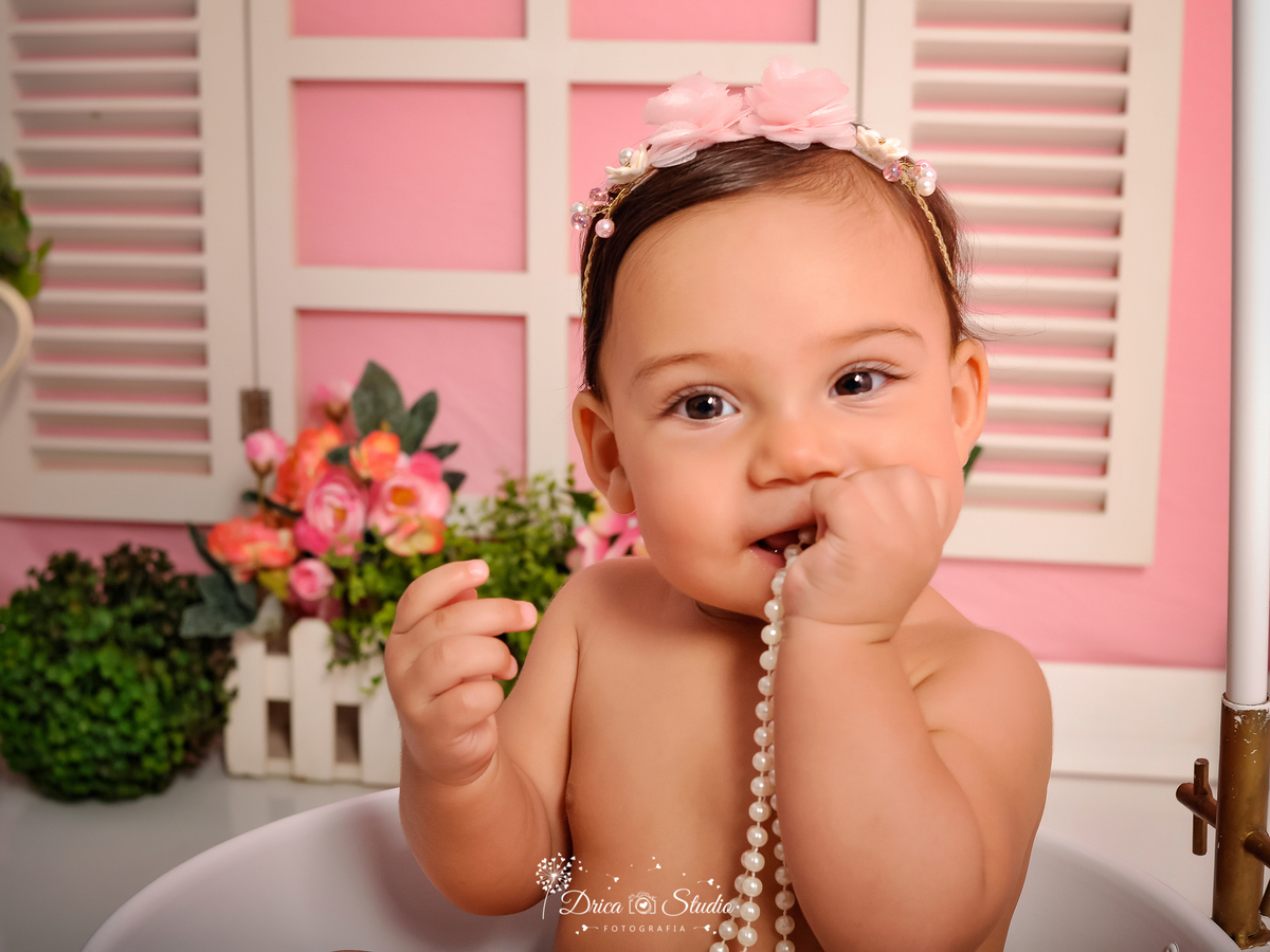 Cenário - Sessão de fotos - meu mundo rosa - banheira - banho divertido - fotos de bebês banhando - infantil - ideias criativas de cenários - Xinguara - Pará - Drica studio 