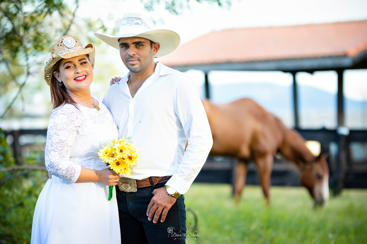 casamento - união - matrimônio - enlace - consórcio - casório - cavalo - esposo - noivo - noiva - marido - companheiro - padrinho - nubente - senhora - Drica Studio - fotografia - Xinguara - Pará 
