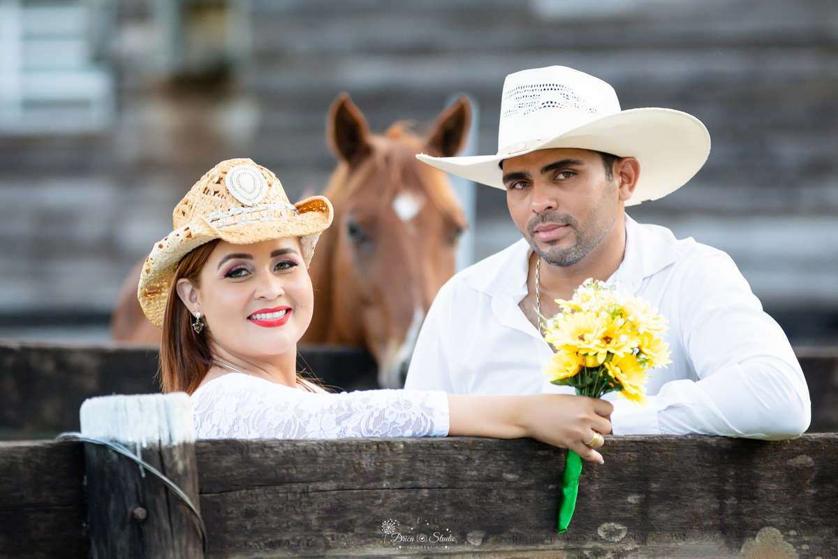 casamento - união - matrimônio - enlace - consórcio - casório- fotos casal fazenda - esposo - noivo - noiva - marido - companheiro - padrinho - nubente - senhora - Drica Studio - fotografia - Xinguara - Pará 