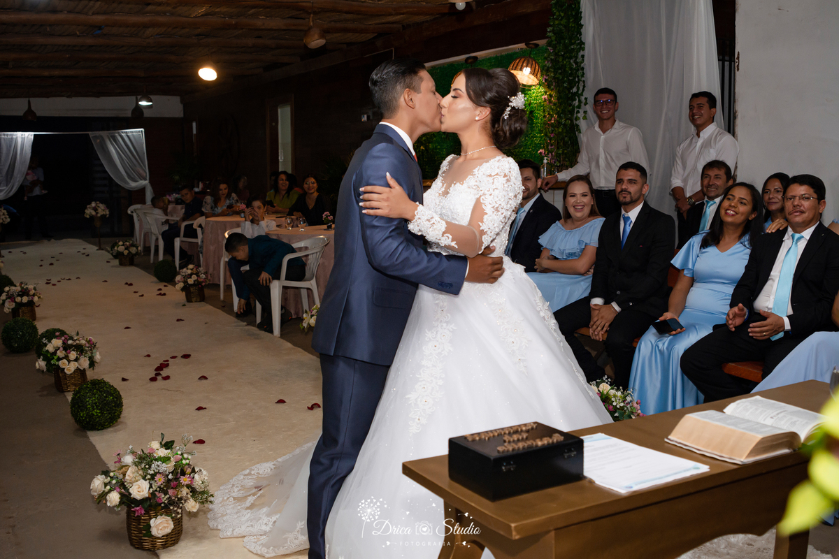nó - esposório - casório - conjúgio - conúbio - enlace - esponsais - matrimônio - noivado - união - beijo dos noivos - bodas - núpcias - casamento - Xinguara - Pará - Drica studio
