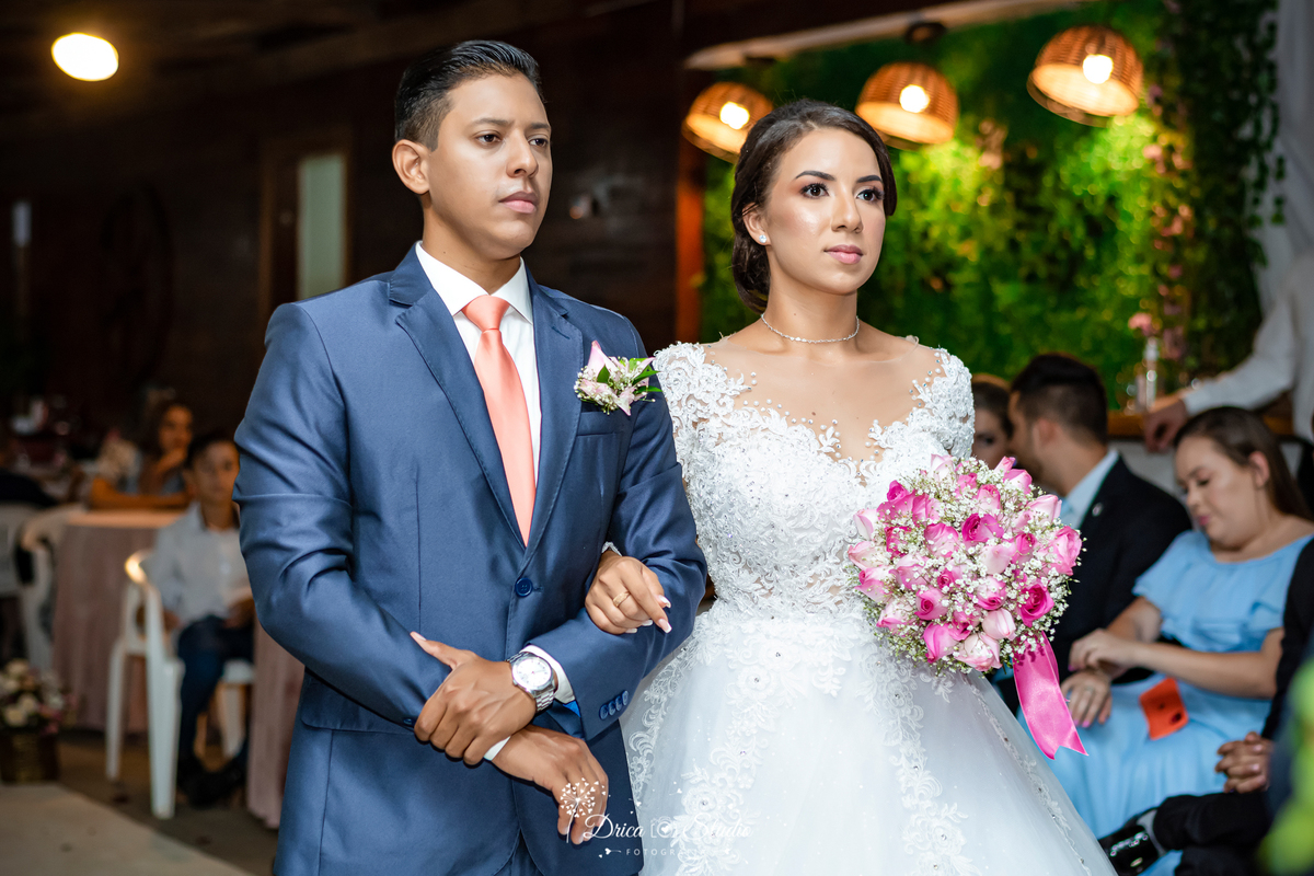 nó - esposório -  noivo e noiva - casório - conjúgio - conúbio - enlace - esponsais - matrimônio - noivado - união - bodas - núpcias - casamento - Xinguara - Pará - Drica studio