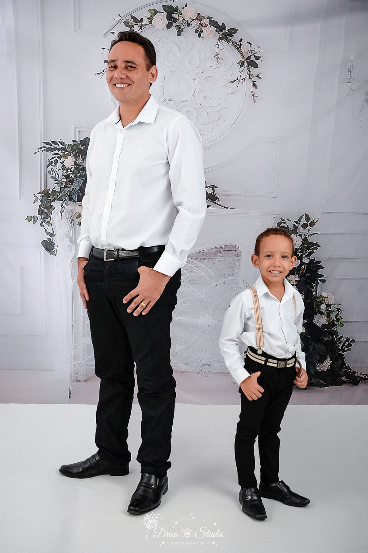 Família - bodas de estanho - 10 anos - família feliz - casamento - marido e mulher - irmãos -família completa - estilo - casados - fotos em studio - reunida - Xinguara - Pará Drica studio - fotografia 