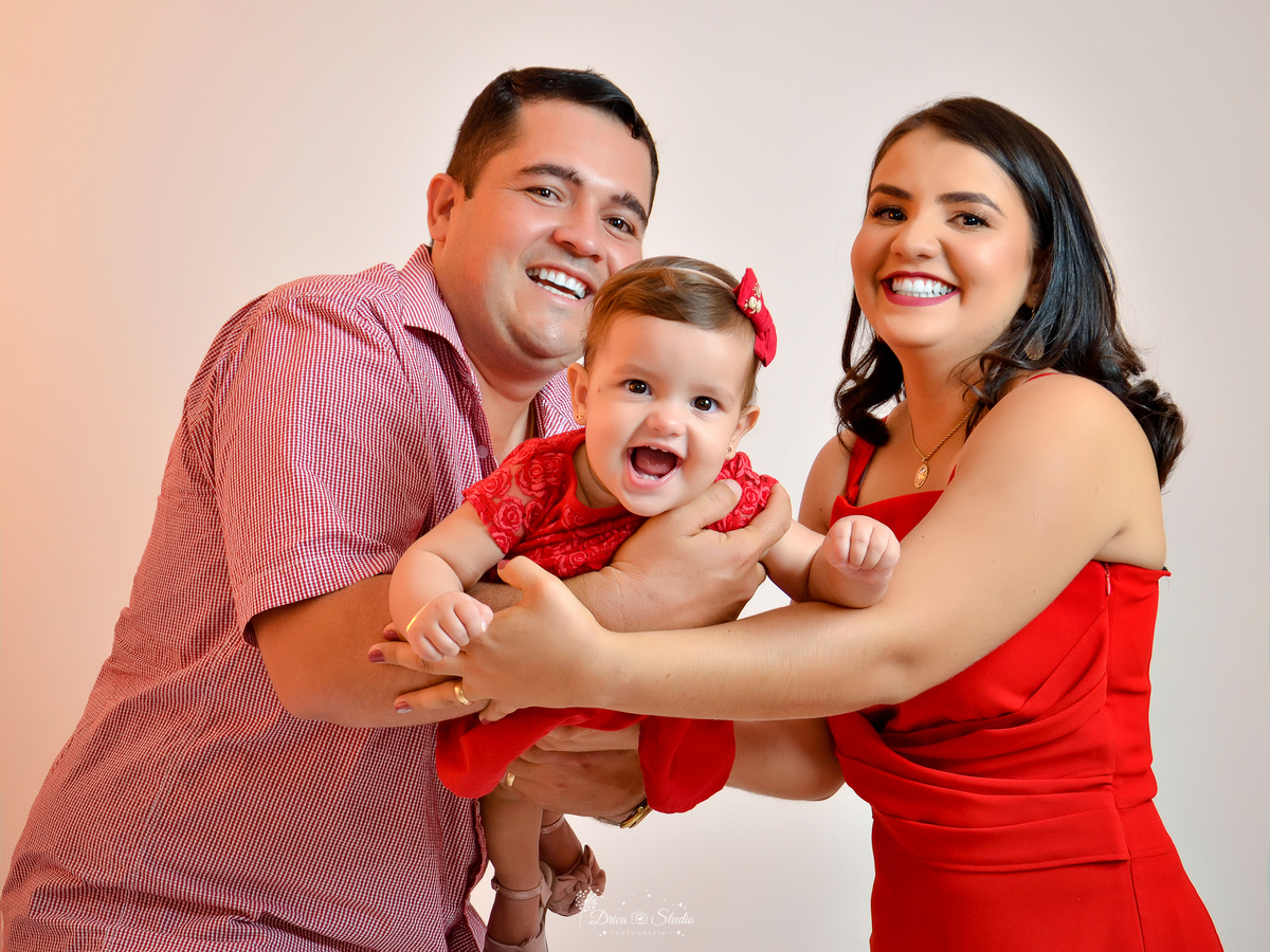 Smash de cake -  flores - jardim - fotos de criança - primeiro aninho - aniversário - meu mundo rosa - Cenário - fotografia - bolo - Xinguara - Drica studio - Pará - mêsversário - sorrisos