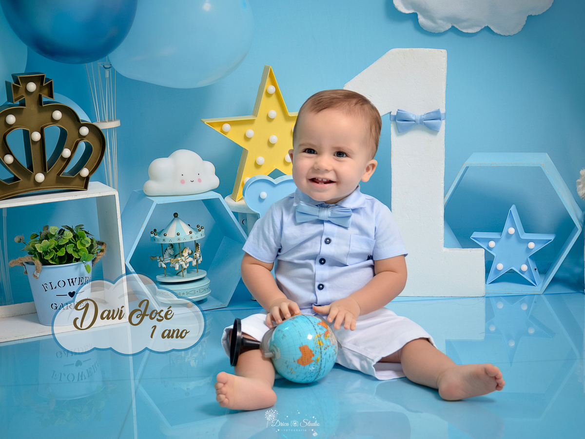 Smahs de cake - príncipe - menino - fofo - fotos infantis - cenário - meu mundo azul - meu primeiro aninho - 1 ano - balão - diversão - azul - fotos - fotografia - Xinguara - Pará - fotos de menino