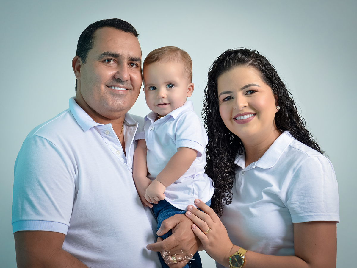 Smahs de cake - príncipe - menino - fofo - fotos infantis - cenário - meu mundo azul - meu primeiro aninho - 1 ano - balão - diversão - azul - fotos - fotografia - Xinguara - Pará - pai e mãe